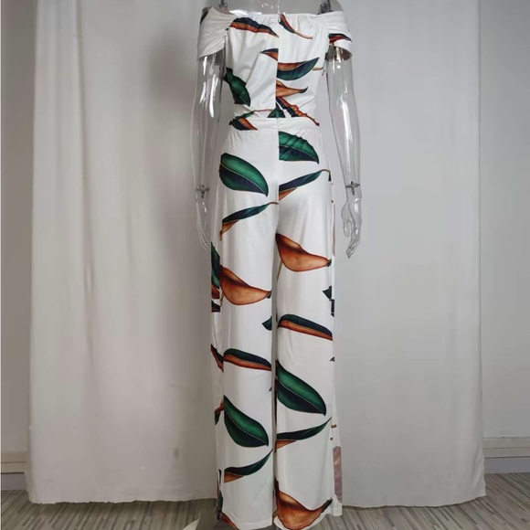 Tropical Off-Shoulder White Wide-Leg Jumpsuit - Picture 3 of 3